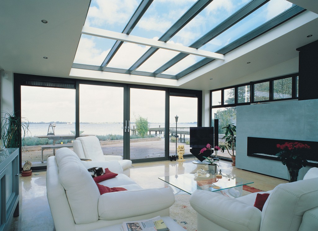 Is-triple-glazing-or-double-glazing-better-with-luxurious-aluminium-windows-and-doors